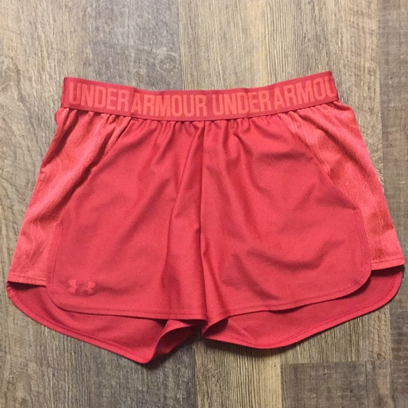 Under armour pink shorts with pockets - Picture 1 of 5